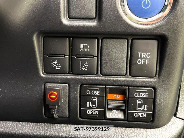 Toyota VOXY HYBRID 2020-01 7964372-5