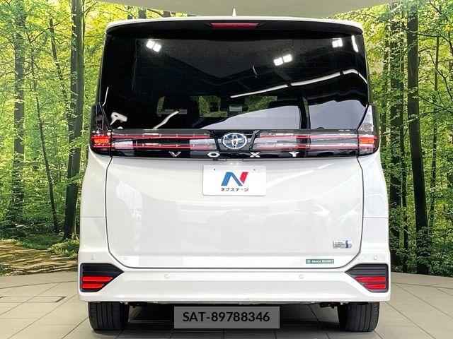 Toyota VOXY HYBRID 2023-02 7964370-15