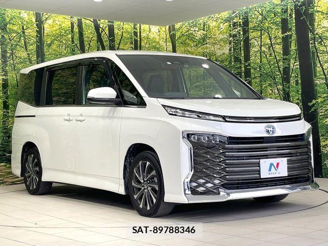 Toyota VOXY HYBRID 2023-02 7964370-16