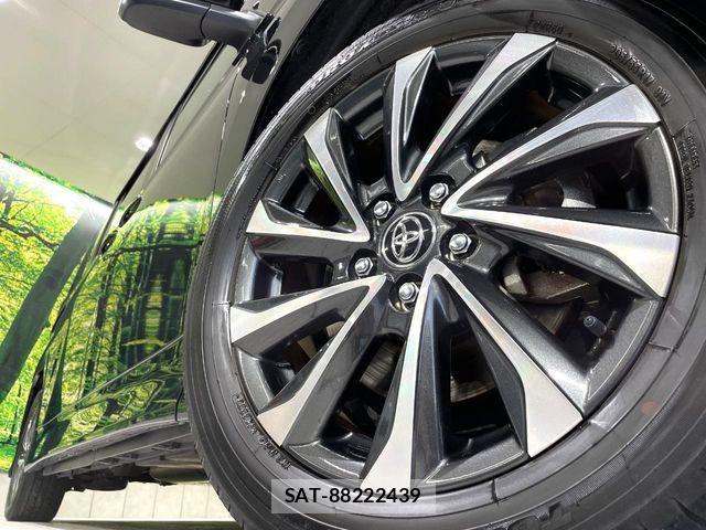 Toyota VOXY HYBRID 2023-06 7964360-13
