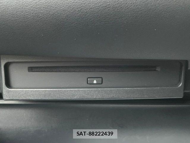 Toyota VOXY HYBRID 2023-06 7964360-5