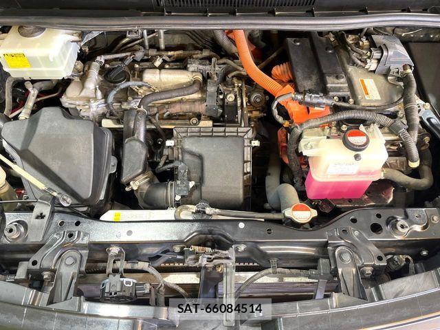 Toyota VOXY HYBRID 2016-03 7964373-19