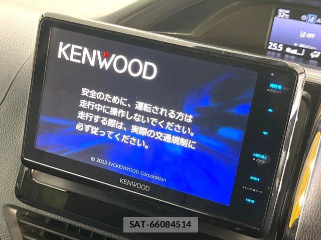 Toyota VOXY HYBRID 2016-03 7964373-3
