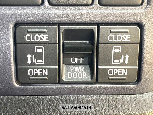 Toyota VOXY HYBRID 2016-03 7964373-6