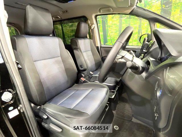 Toyota VOXY HYBRID 2016-03 7964373-8