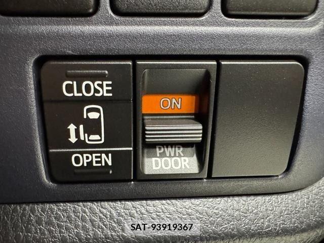 Toyota VOXY HYBRID 2014-05 7964374-20