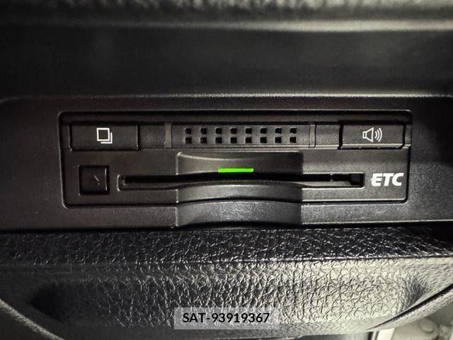 Toyota VOXY HYBRID 2014-05 7964374-22