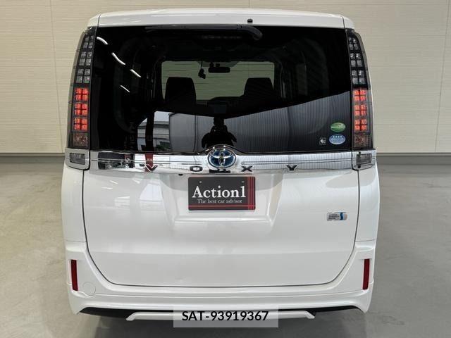 Toyota VOXY HYBRID 2014-05 7964374-4
