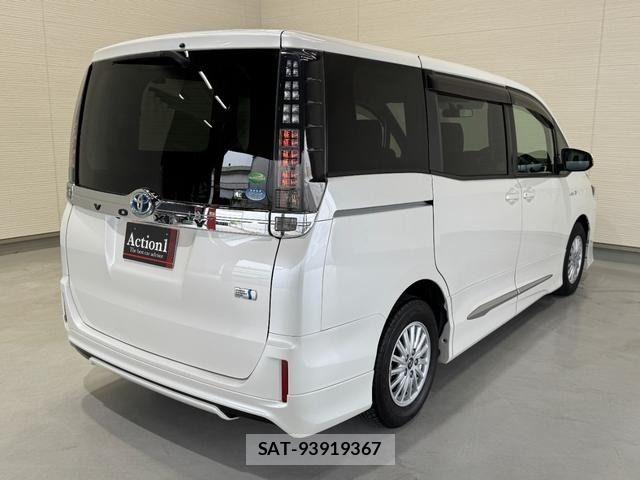 Toyota VOXY HYBRID 2014-05 7964374-5
