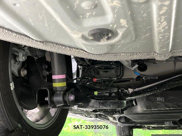 Toyota VOXY HYBRID 2025-09 7964356-19