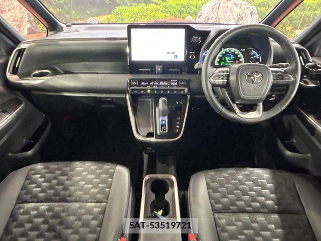 Toyota VOXY HYBRID 2025-06 7964355-1