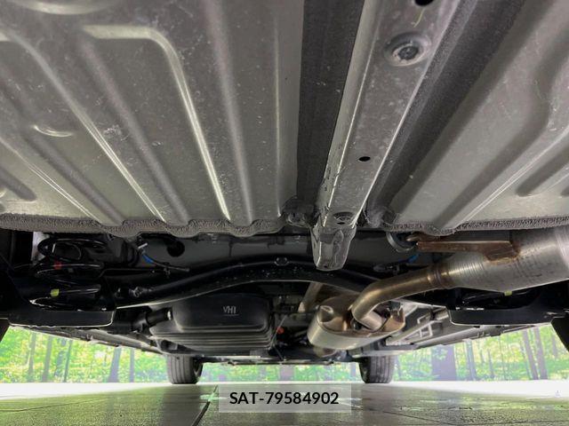 Toyota VOXY HYBRID 2023-03 7964371-18