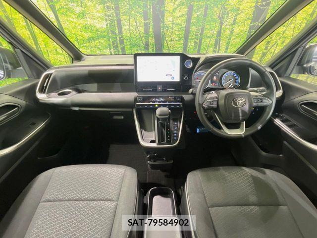 Toyota VOXY HYBRID 2023-03 7964371-1