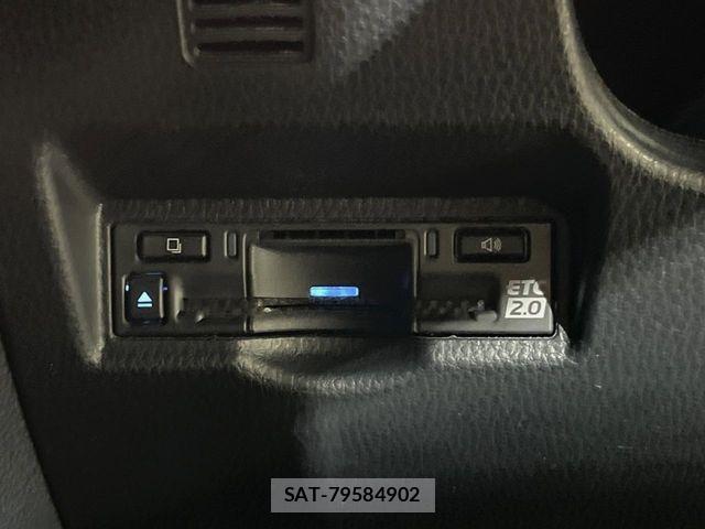 Toyota VOXY HYBRID 2023-03 7964371-8