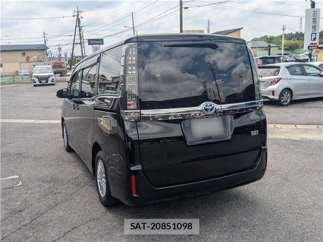 Toyota VOXY HYBRID 2015-01 7964376-1