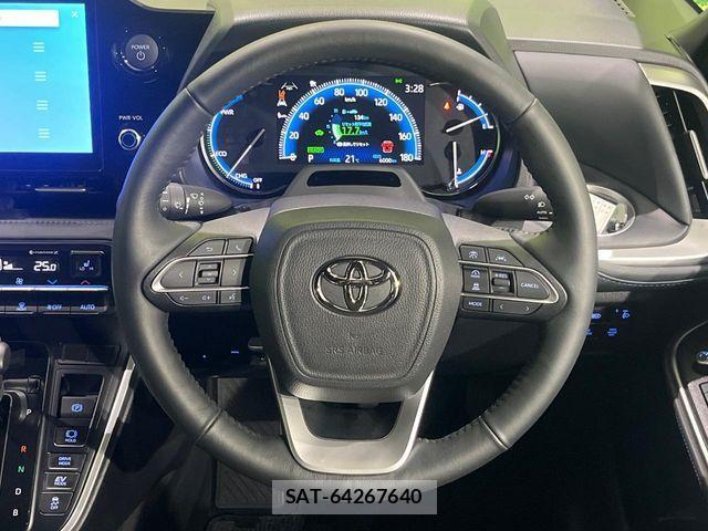 Toyota VOXY HYBRID 2024-01 7964358-12