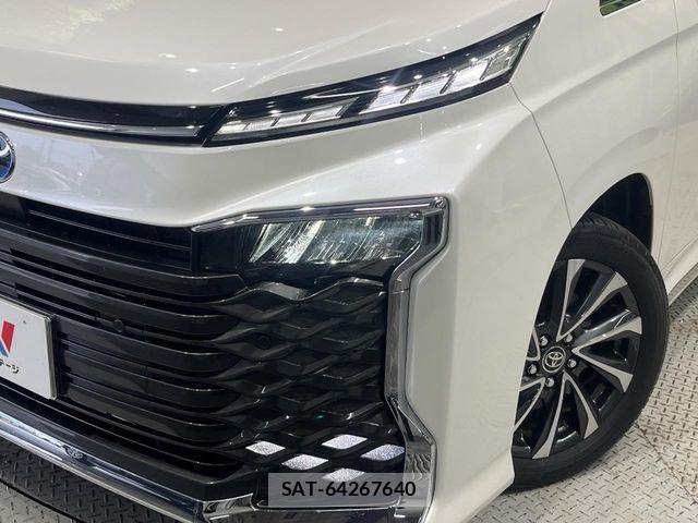 Toyota VOXY HYBRID 2024-01 7964358-13