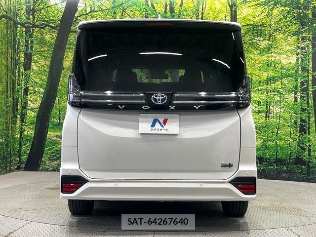 Toyota VOXY HYBRID 2024-01 7964358-16