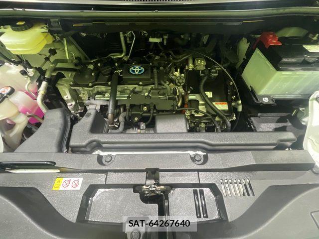 Toyota VOXY HYBRID 2024-01 7964358-18