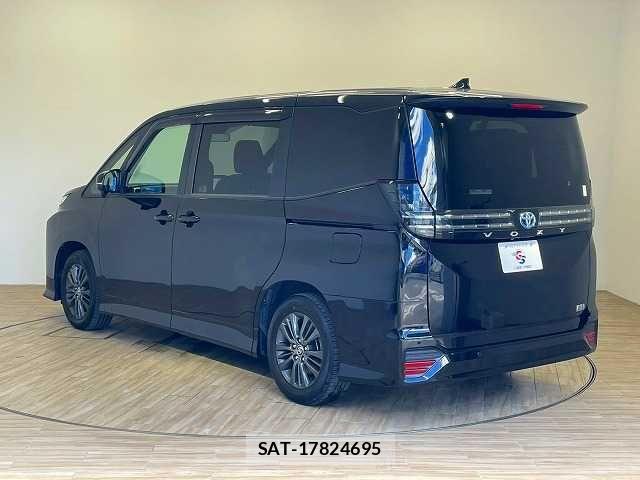 Toyota VOXY HYBRID 2023-09 7964367-16