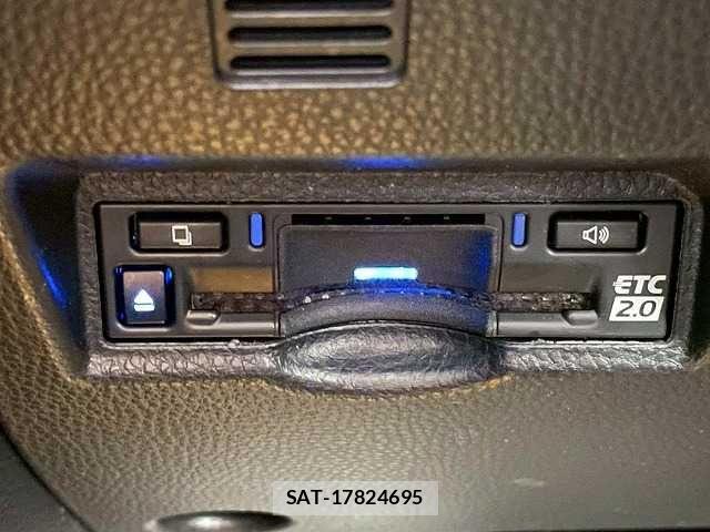 Toyota VOXY HYBRID 2023-09 7964367-8