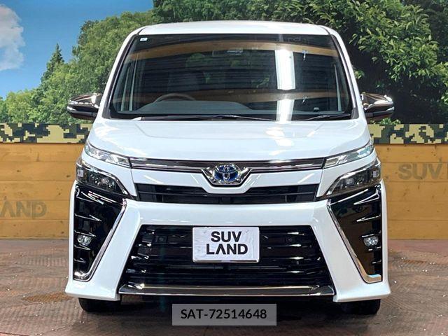 Toyota VOXY HYBRID 2021-06 7981536-14