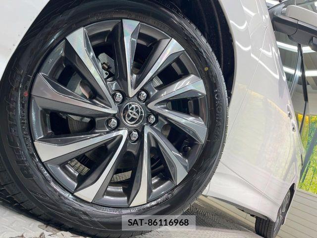 Toyota VOXY HYBRID 2026-04 7981518-13