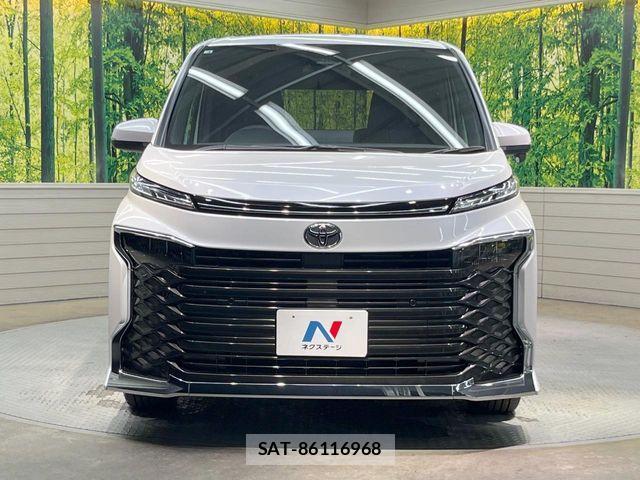 Toyota VOXY HYBRID 2026-04 7981518-14