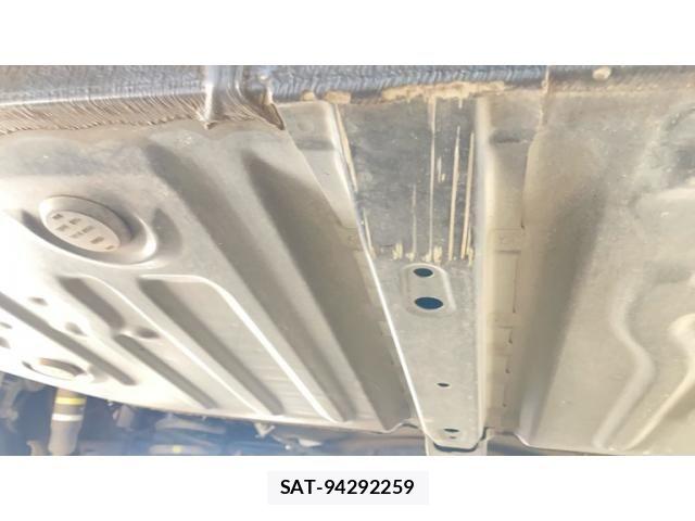 Toyota VOXY HYBRID 2015-01 7981548-26