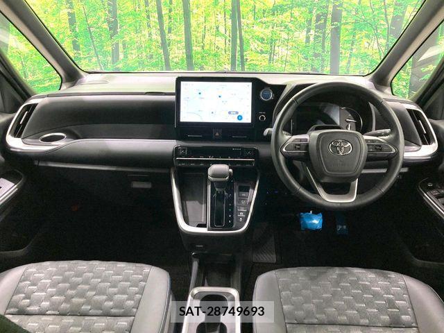 Toyota VOXY HYBRID 2023-03 7981535-1