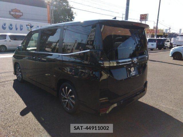 Toyota VOXY HYBRID 2025-01 7981521-17