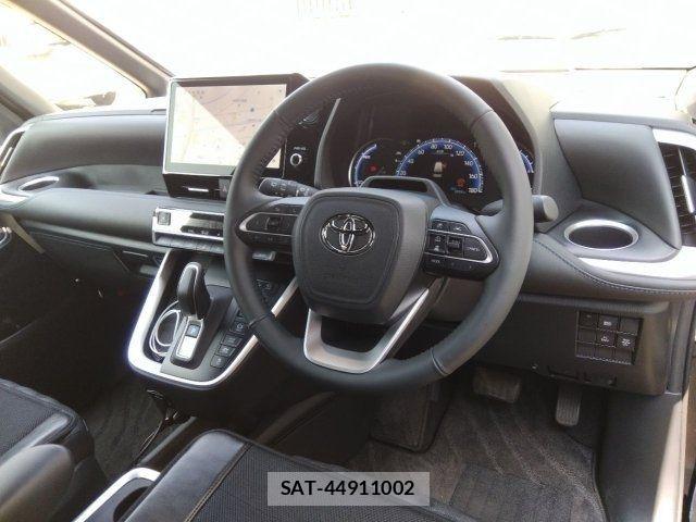 Toyota VOXY HYBRID 2025-01 7981521-1