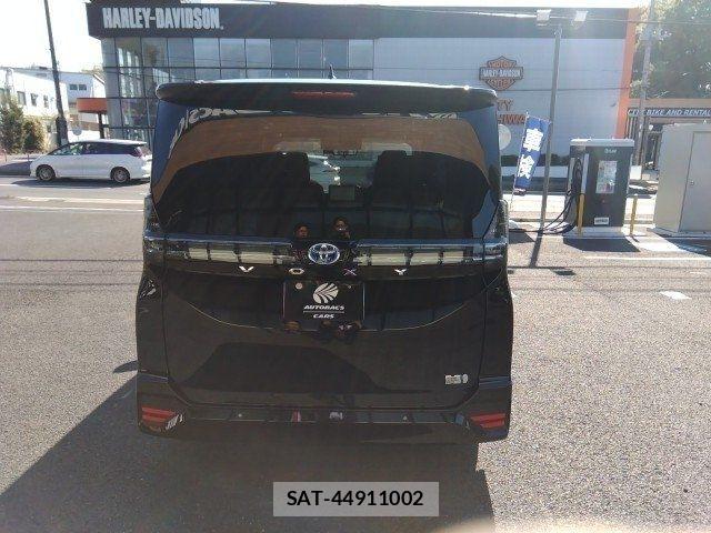 Toyota VOXY HYBRID 2025-01 7981521-4