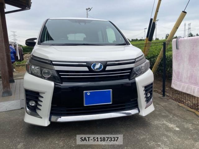 Toyota VOXY HYBRID 2017-02 7981549-0