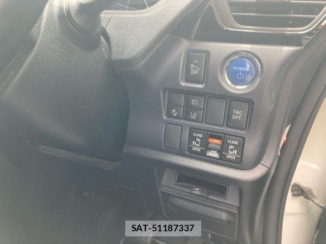 Toyota VOXY HYBRID 2017-02 7981549-15