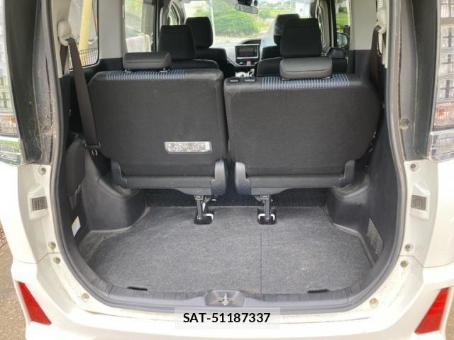 Toyota VOXY HYBRID 2017-02 7981549-20