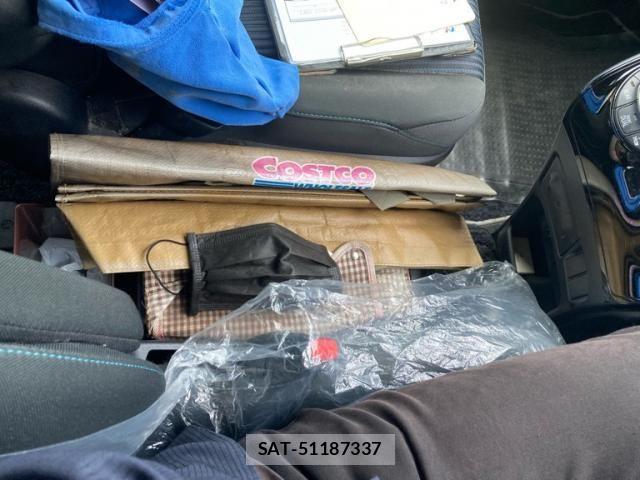 Toyota VOXY HYBRID 2017-02 7981549-27