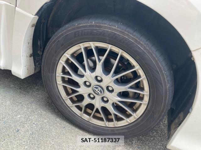Toyota VOXY HYBRID 2017-02 7981549-5