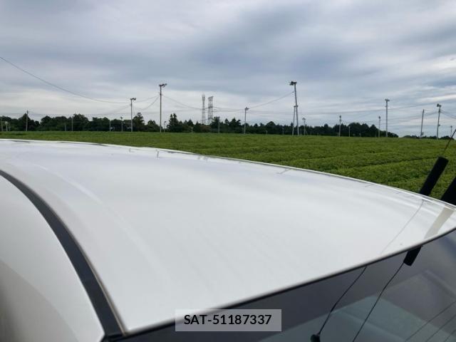 Toyota VOXY HYBRID 2017-02 7981549-8