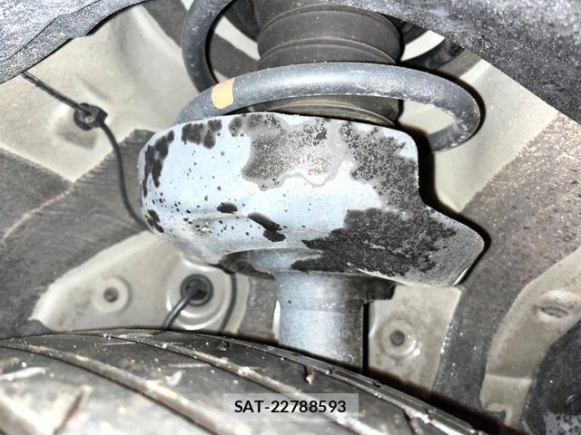 Toyota VOXY HYBRID 2023-09 7981531-19