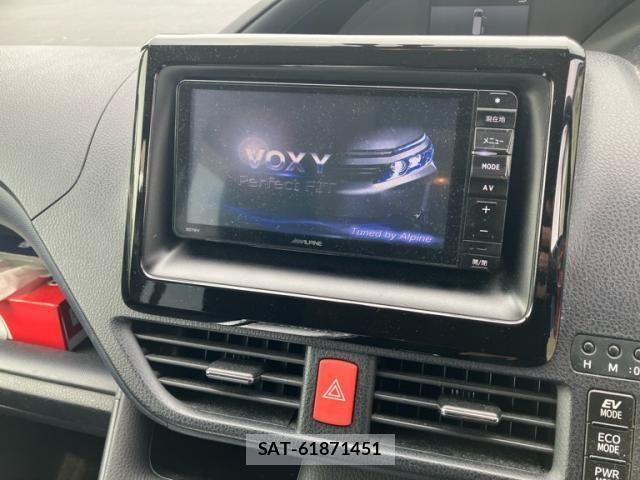 Toyota VOXY HYBRID 2014-03 7981550-16