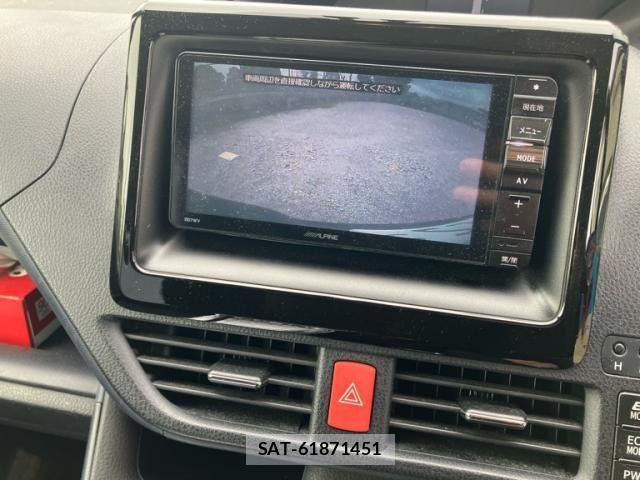 Toyota VOXY HYBRID 2014-03 7981550-17
