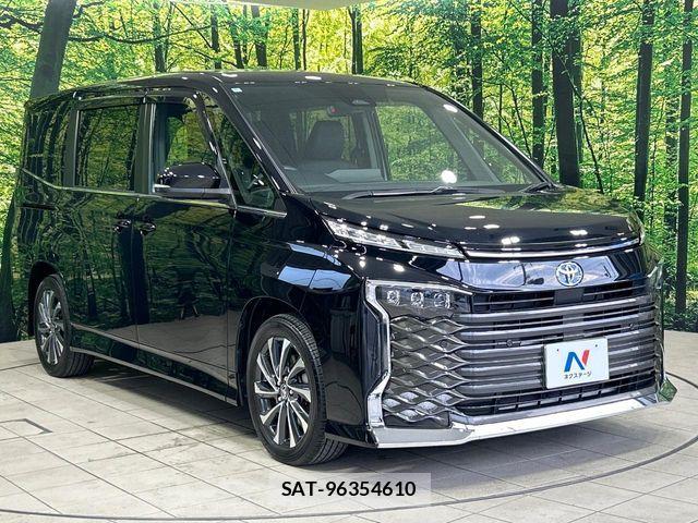 Toyota VOXY HYBRID 2022-06 7981533-13