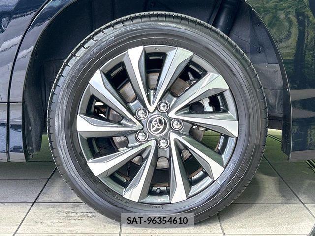 Toyota VOXY HYBRID 2022-06 7981533-19