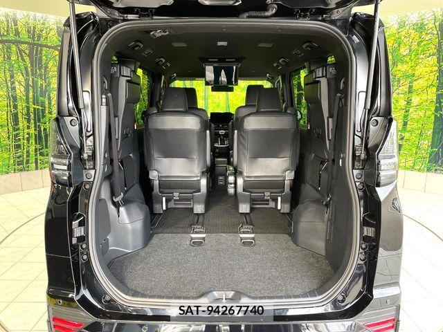 Toyota VOXY HYBRID 2024-02 7981519-10