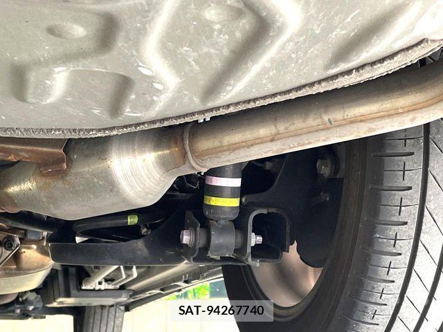 Toyota VOXY HYBRID 2024-02 7981519-19