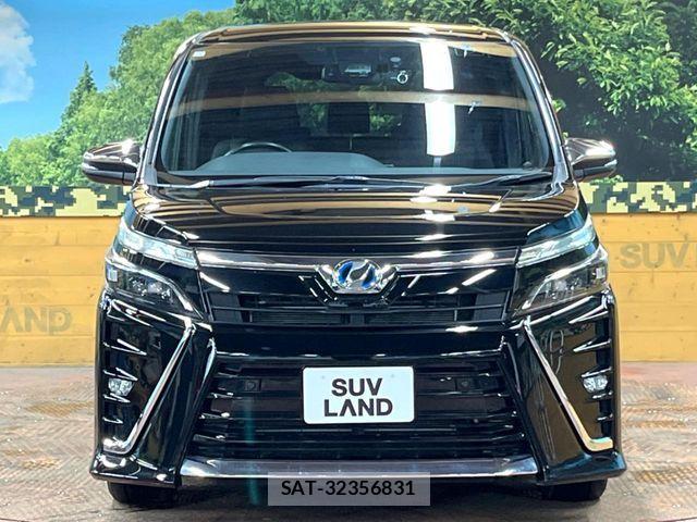Toyota VOXY HYBRID 2020-03 7981539-14