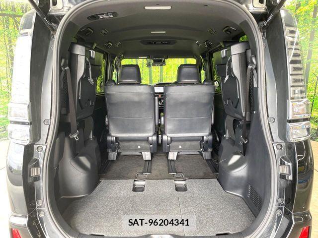 Toyota VOXY HYBRID 2021-11 7981543-9