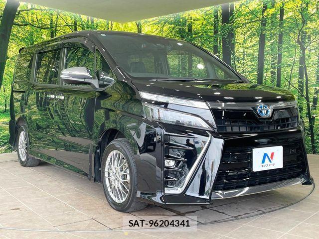 Toyota VOXY HYBRID 2021-11 7981543-15