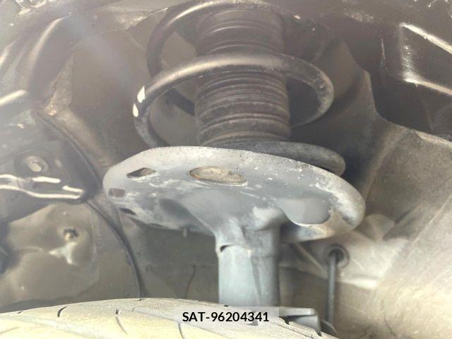 Toyota VOXY HYBRID 2021-11 7981543-19